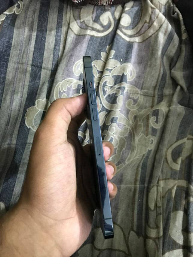 Phone for sale 4