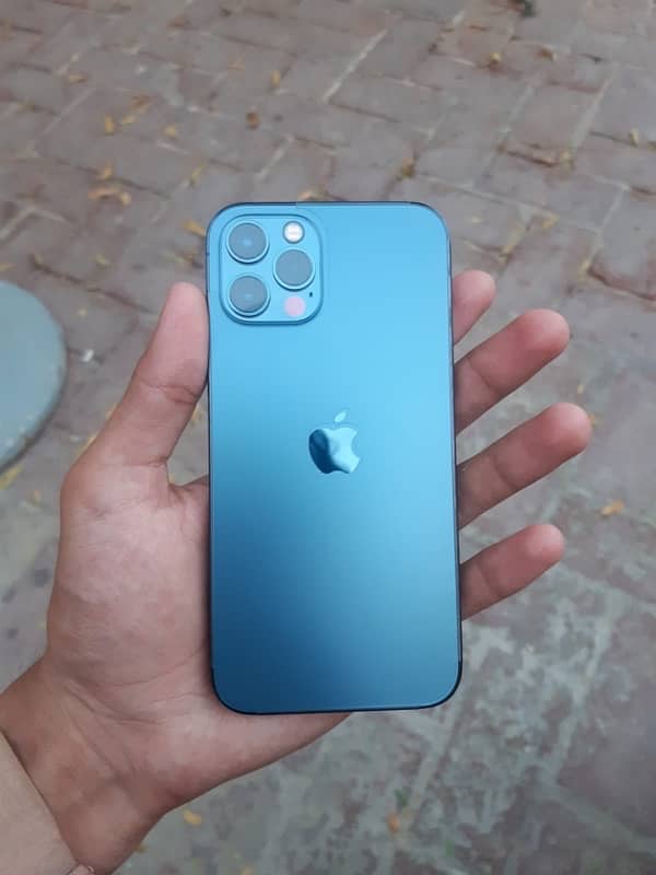 iPhone 12 Pro JV 0