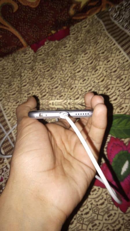 iphone 6s with power bank 10000mph 1