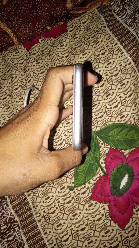 iphone 6s with power bank 10000mph 4