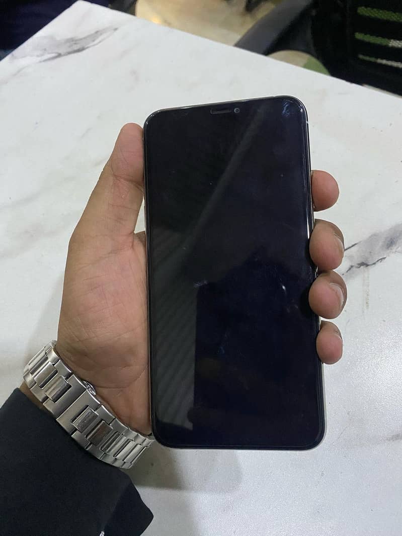 Iphone 11 pro max 1