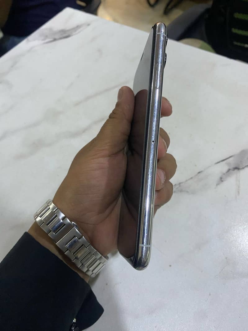 Iphone 11 pro max 3