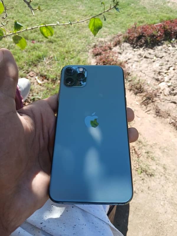 IPhone 11 pro max 1