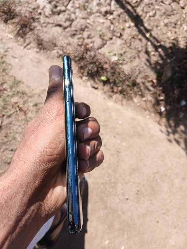 IPhone 11 pro max 5