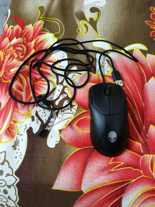 Dell Alienware AW320M Mouse 0