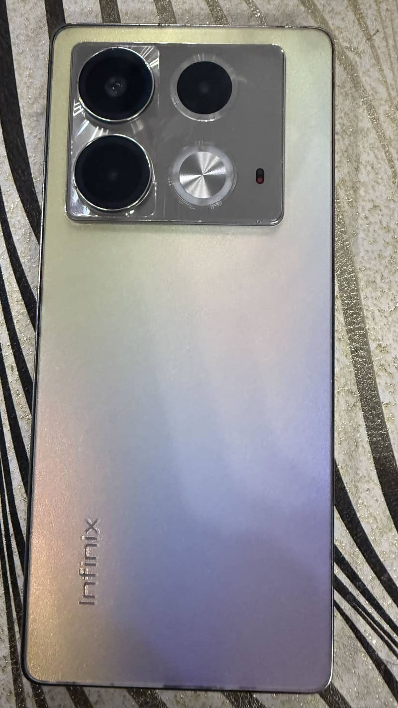 Infinix Note 40 8/256GB PTA Approved 6