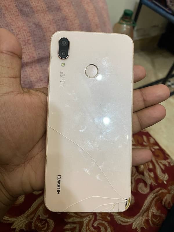 Huawei P20 Lite 0
