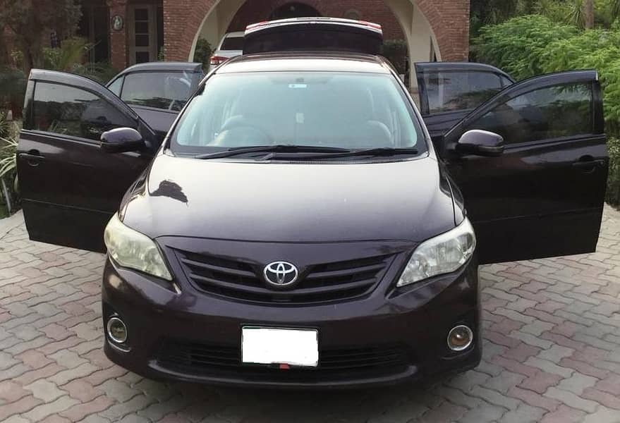 Toyota Corolla GLI 2012 (Exchange Possible) 1