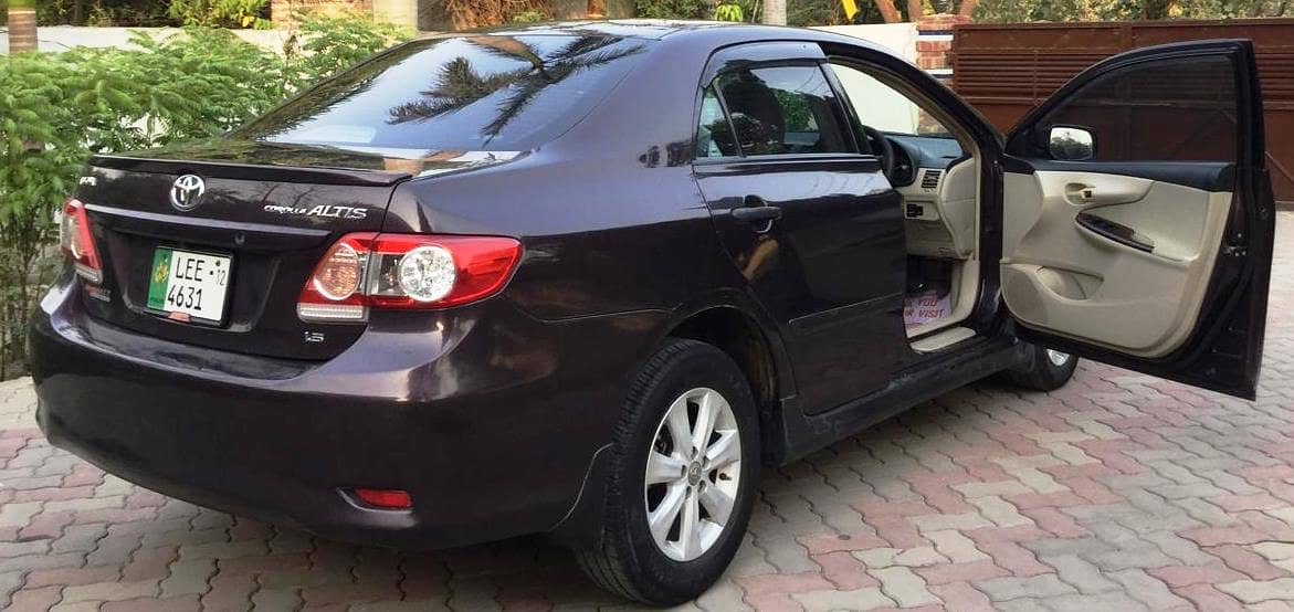 Toyota Corolla GLI 2012 (Exchange Possible) 5