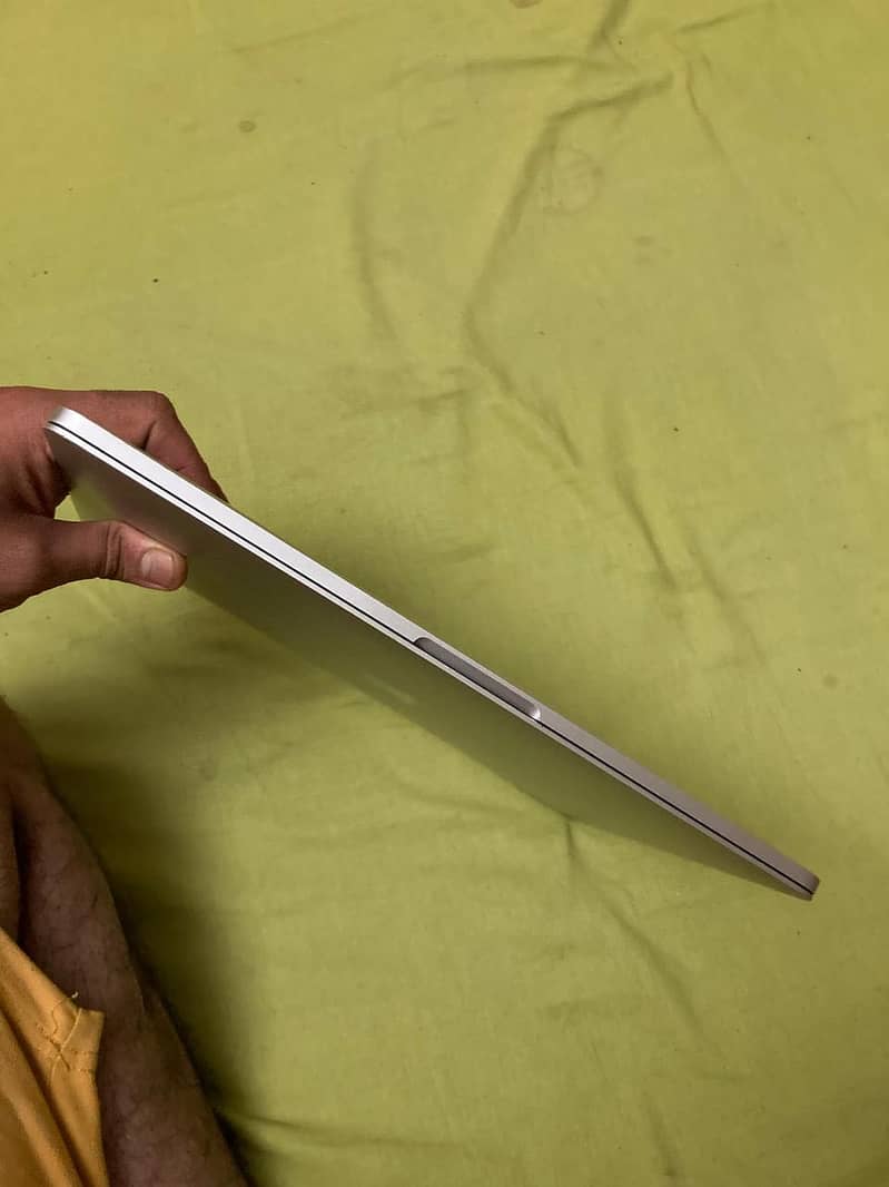 Apple MacBook Pro 5
