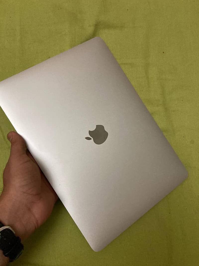 Apple MacBook Pro 8