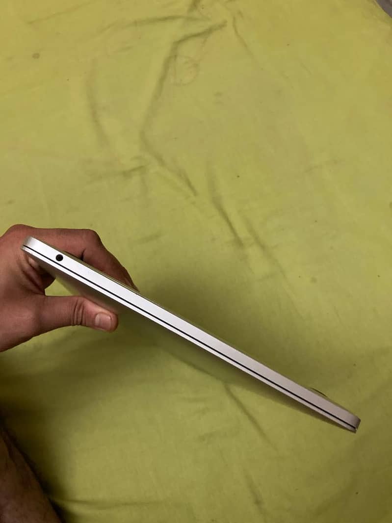 Apple MacBook Pro 12