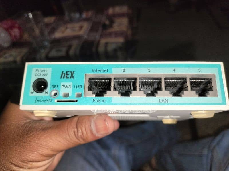 Mikrotik Rb750 Gr3 2