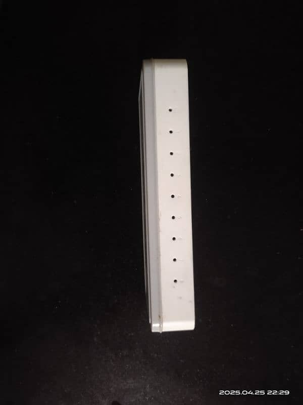 D Link DES-1008C 8-Port Unmanaged Switch 1