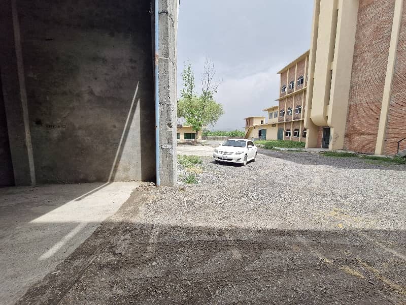 5500 Sq Ft Factory Available For Rent 9