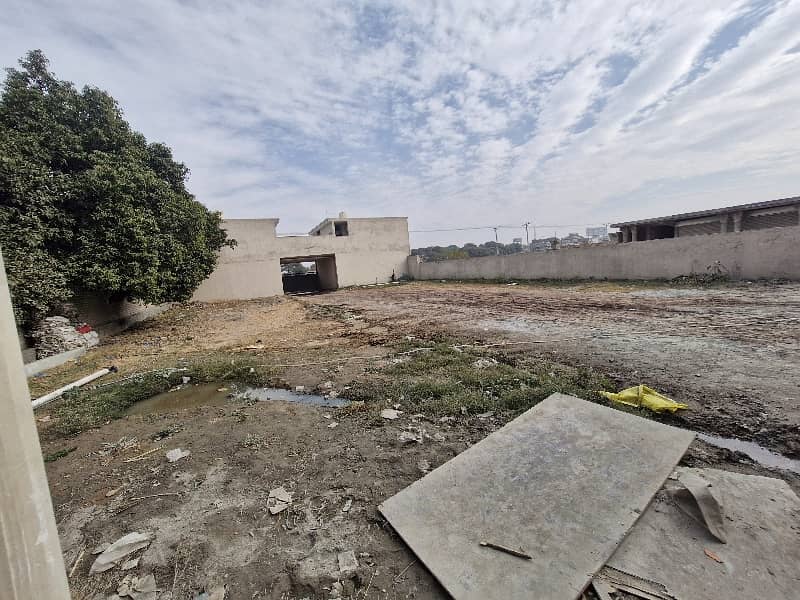 2.5 Kanal Factory Available For Rent 9