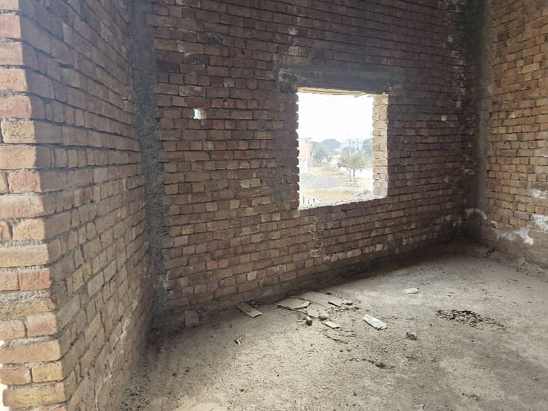 10 Kanal Warehouse/Yard Available For Rent 9