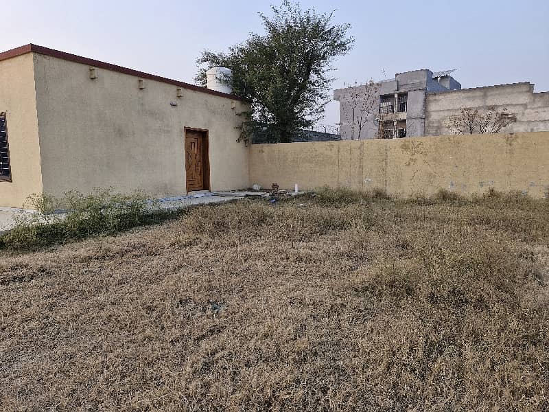 35 Marla Warehouse/Yard Available For Rent 4
