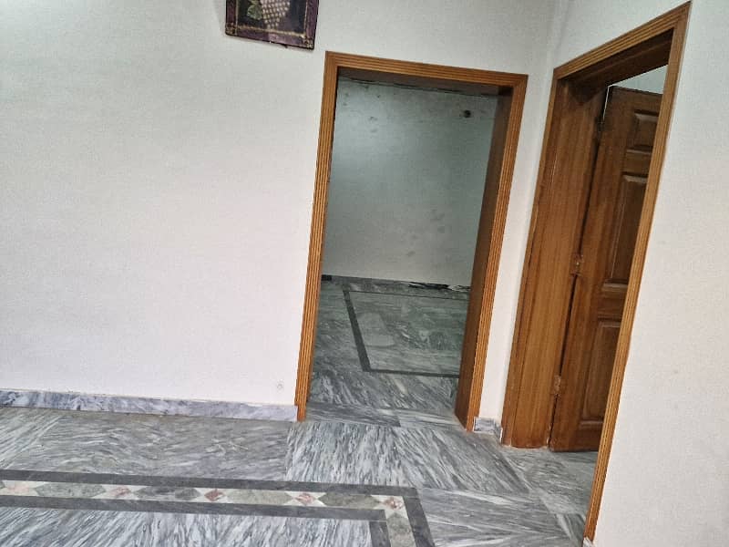 35 Marla Warehouse/Yard Available For Rent 7