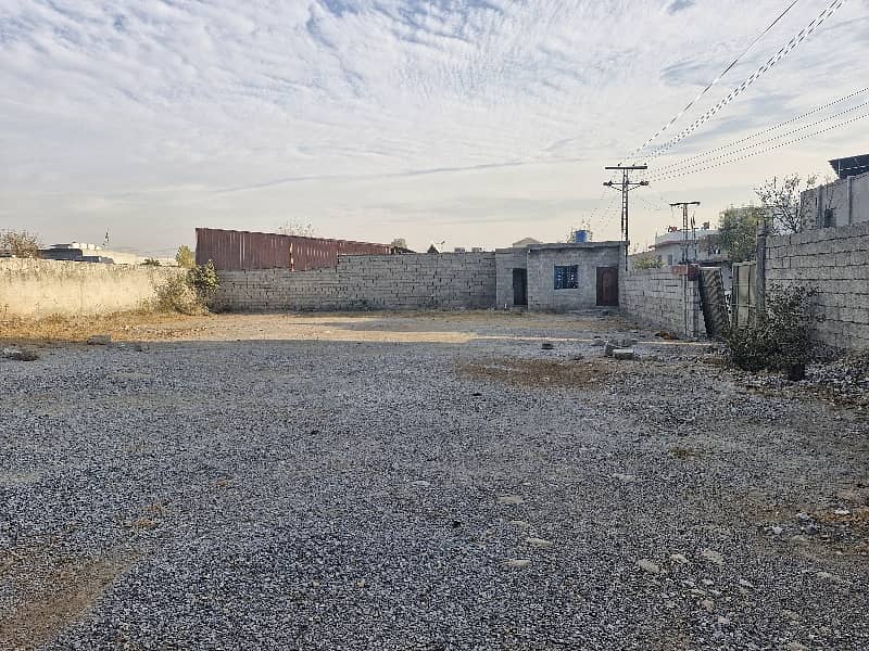 2 Kanal Yard/Warehouse Available For Rent 2