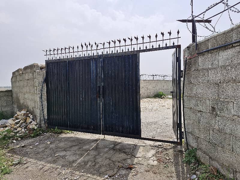 2.5 Kanal Yard/Warehouse Available For Rent 3