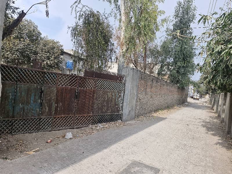 3 Kanal Warehouse/Yard Available For Rent 9