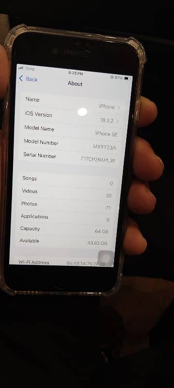 I phone SE 64 Gb 10 by 10 2