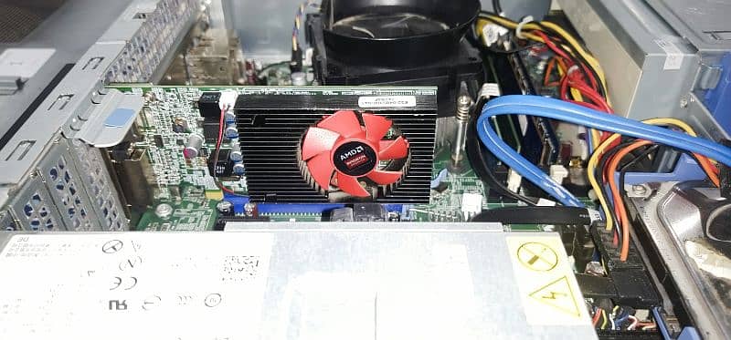 Dell optiplex 790 | i7 2nd gen | 12gb ram | SSD +HDD| 2GB GPU AMD DDR5 3