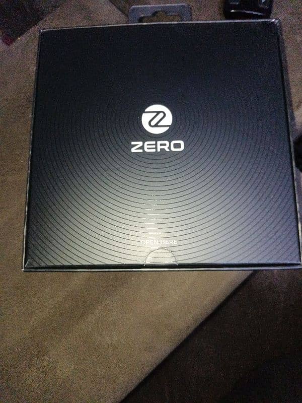 Luna series Zero lifestyle 1