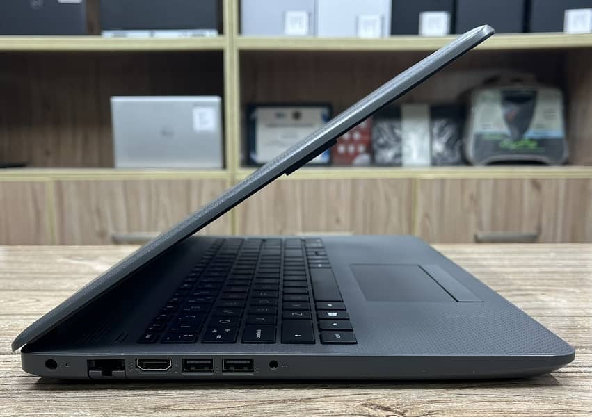 HP 255 G7 Laptop (AMD Athlon Silver-8-128-15.6”-HD) - ALFA TECH 3