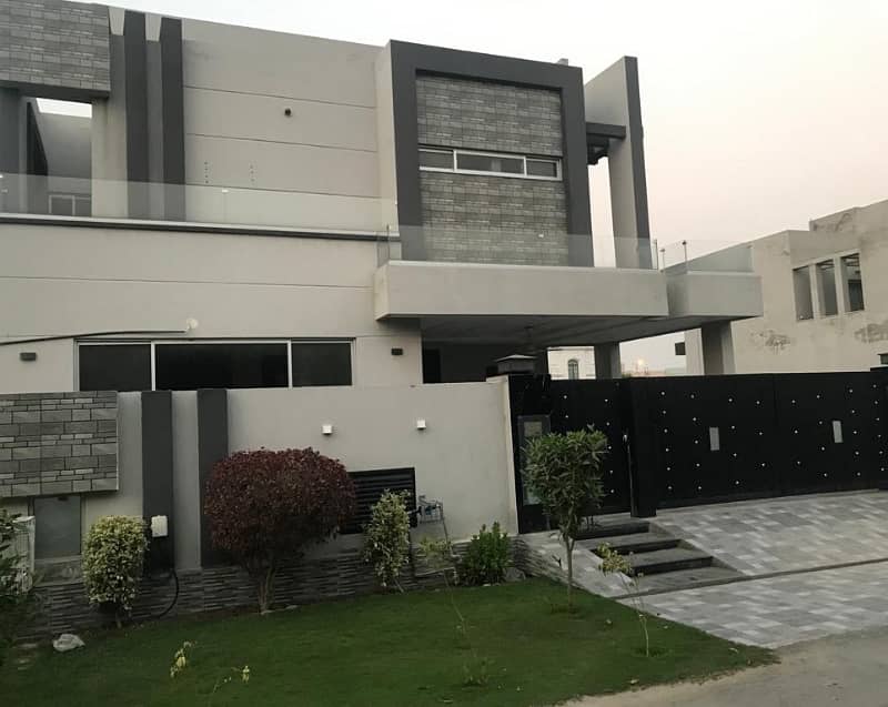 10 Marla House Rent On Main Road Phase 1-DHA Lahore 0