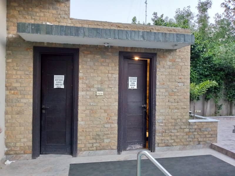 3 KANAL FACTORY FOR RENT IN LDA AVENUE 1 1