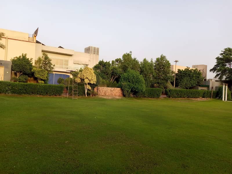 3 KANAL FACTORY FOR RENT IN LDA AVENUE 1 2