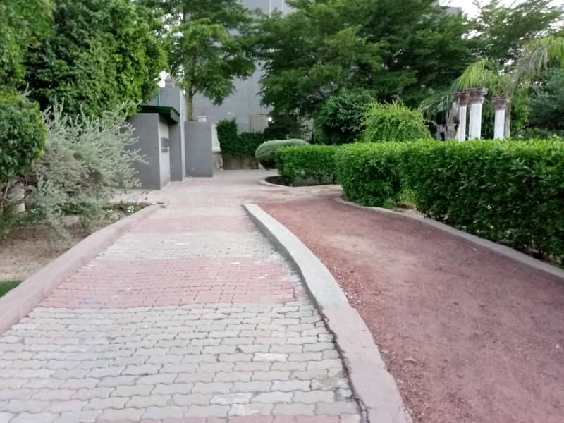 3 KANAL FACTORY FOR RENT IN LDA AVENUE 1 40