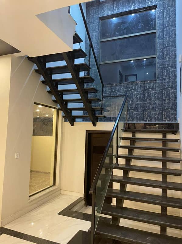 Facing Park Kanal House Rent In DHA Phase 1-N-Lahore 0