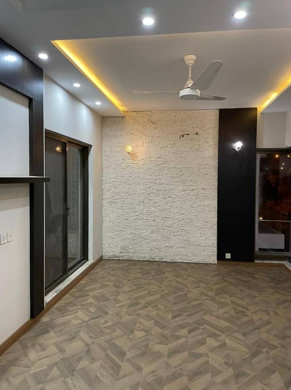 Facing Park Kanal House Rent In DHA Phase 1-N-Lahore 3