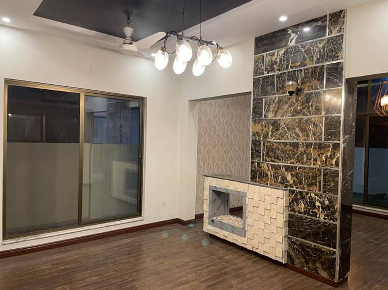 Facing Park Kanal House Rent In DHA Phase 1-N-Lahore 21
