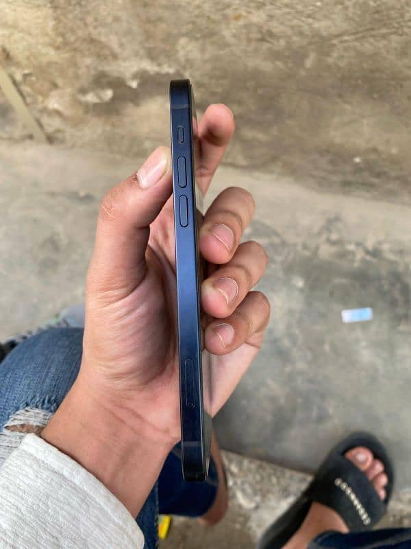 iphone 12 FACTORY UNLOCKED 1