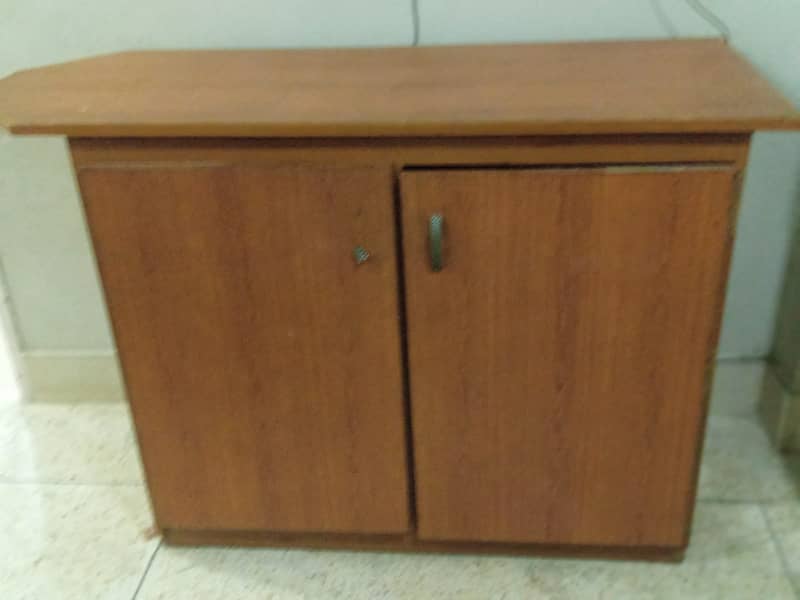 Pressing table 0