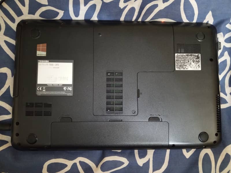 Toshiba Satellite Laptop 2