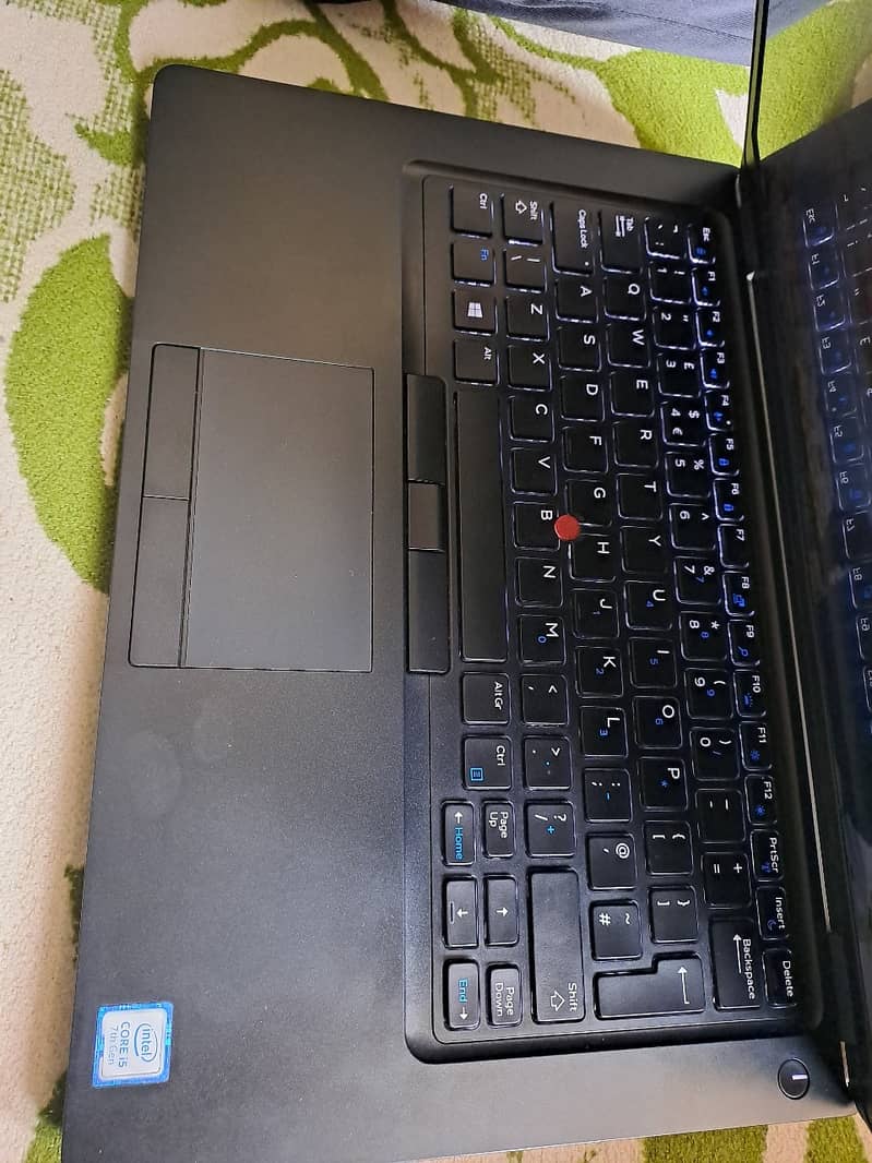 New Laptop 10/10 Condition 0