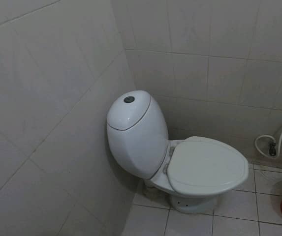 Ideally Located House For Sale In Allama Iqbal Town - Nizam Block Available 5