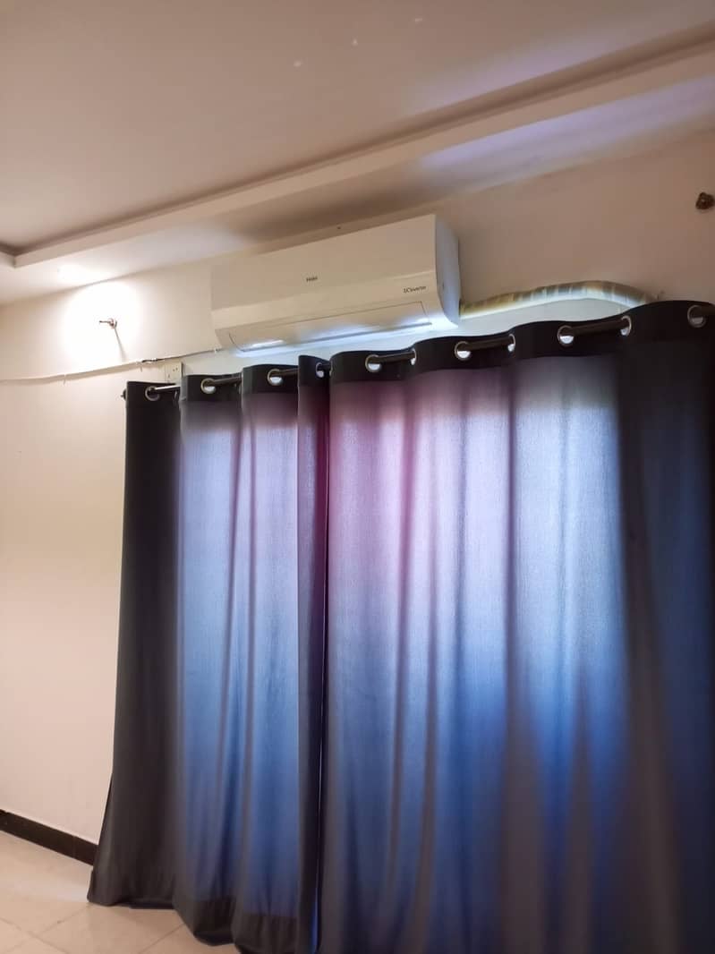 Urgent sale new AC just one month use 3