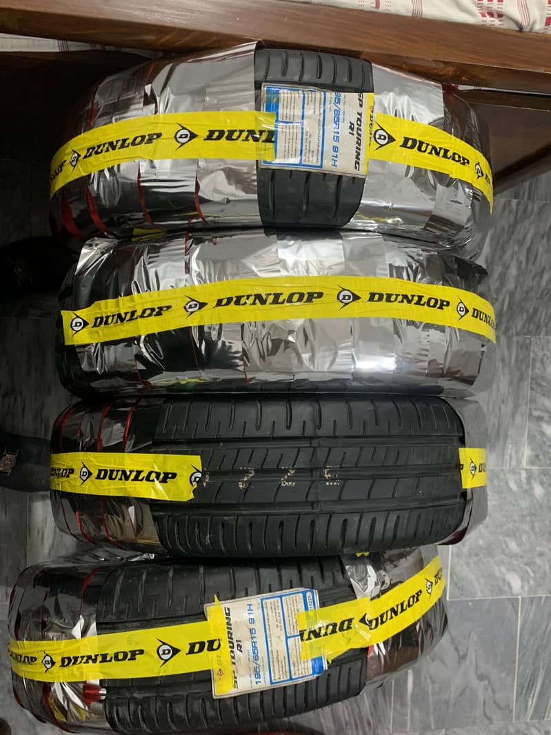 DUNLOP TYRES SP TOURING R1 1