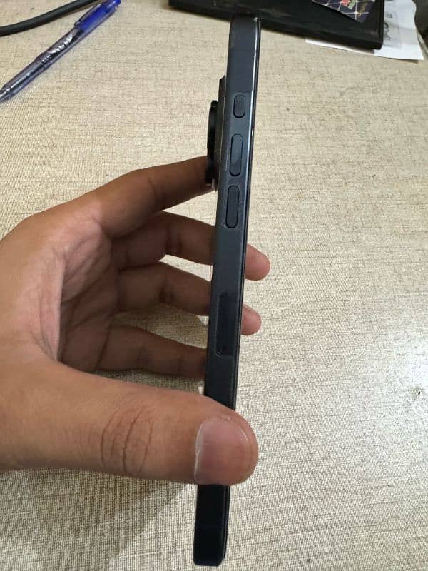 Iphone 15 Pro Max/Non-PTA 4