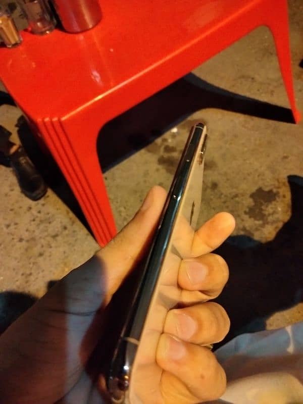 iphone xs max 64 gb non pta all ok water pack 4