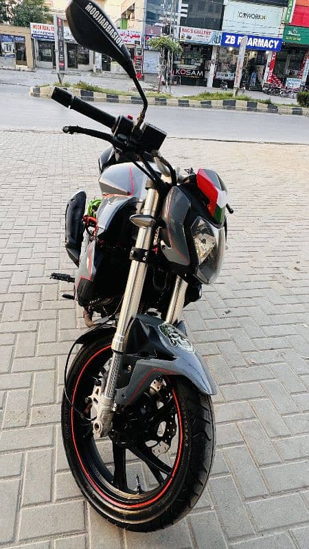 Benelli 150i Tnt 1