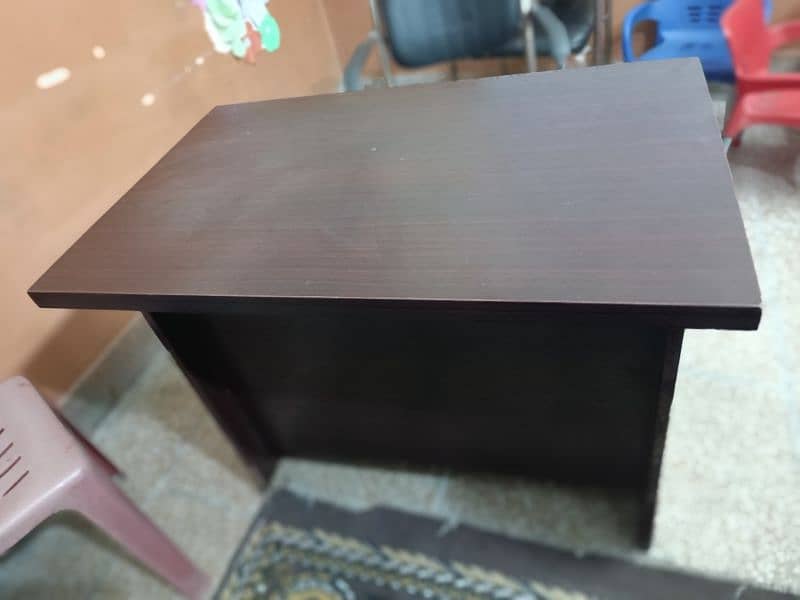 An office table! 1