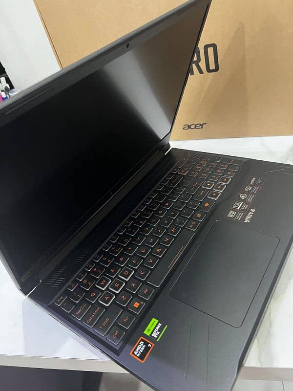 Acer Nitro V16 ANV16-41-R34Z Gaming Laptop 3