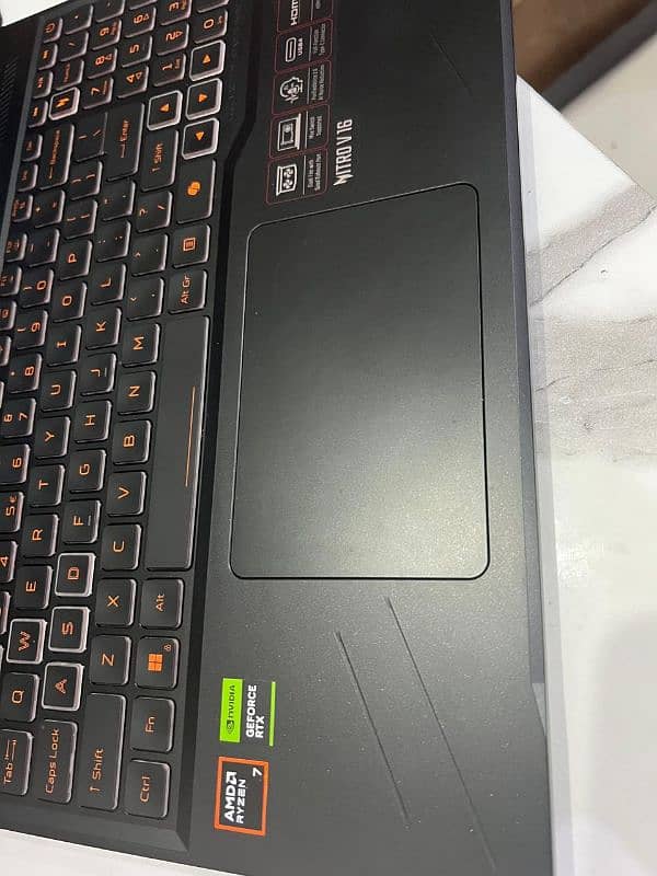 Acer Nitro V16 ANV16-41-R34Z Gaming Laptop 6